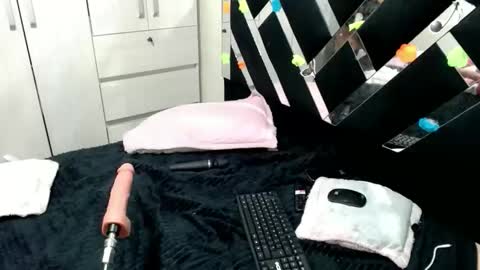 daphne877046 online show from February 2026 06:40:02 AM