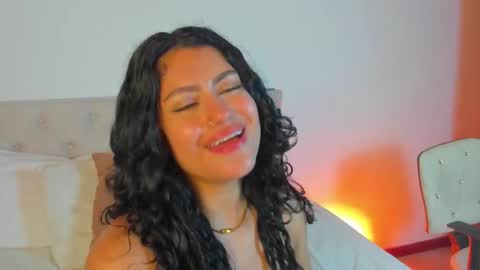 Snapshot of daphne_24 chatting on March 2026 01:05:02 PM Antonella Mora online show from March 2026 01:05:02 PM