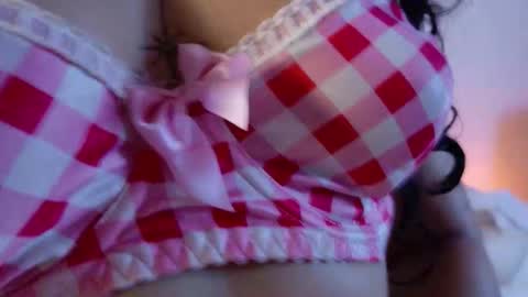 Snapshot of daphne_24 chatting on March 2026 01:14:02 PM Antonella Mora online show from March 2026 01:14:02 PM