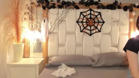 daphne_and_roger online show from October 2025 11:32:02 AM