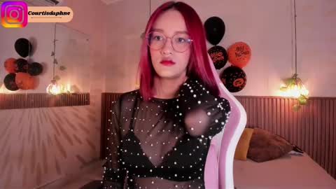 Daphne online show from October 2025 03:14:01 AM