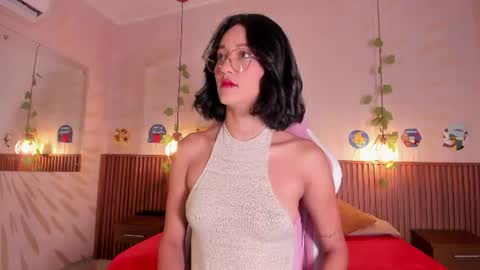 Snapshot of daphne_courtis chatting on July 2026 03:11:02 AM Daphne online show from July 2026 03:11:02 AM