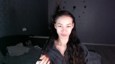 Daphne Darkthorn online show from December 2025 04:18:02 AM