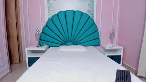 Snapshot of daphne_fox_ chatting on January 2025 02:30:01 PM Daphne  online show from January 2025 02:30:01 PM