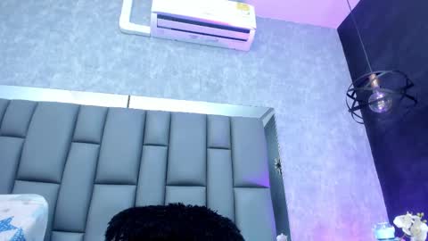 karol  online 2pm until 830 online show from February 2025 08:14:02 PM