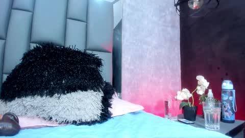 karol  online 2pm until 830 online show from March 2025 07:25:01 PM