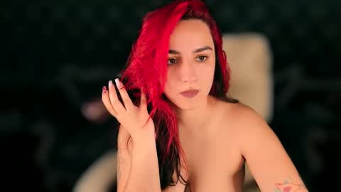 Snapshot of daphne_moss chatting on April 2026 12:50:02 PM Agatha online show from April 2026 12:50:02 PM