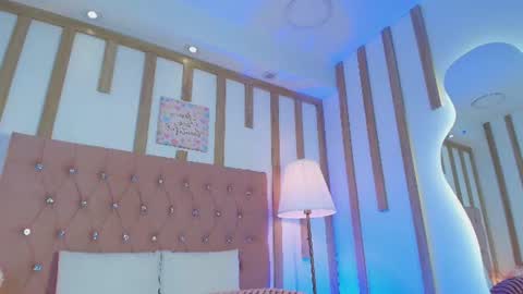 Snapshot of daphne_velmont chatting on July 2026 10:21:02 AM Daphne Velmont online show from July 2026 10:21:02 AM