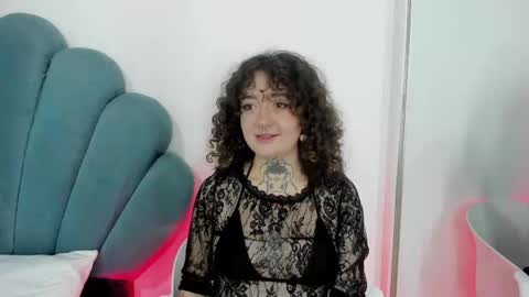 DaphneBlunt online show from November 2025 02:17:01 PM