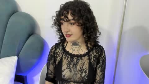 DaphneBlunt online show from December 2025 08:47:02 PM