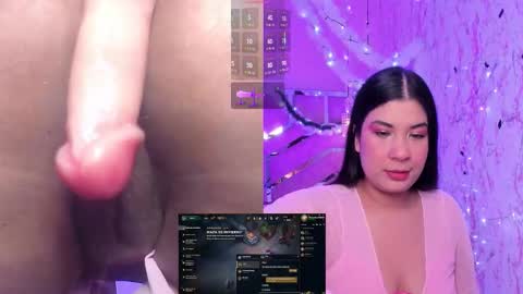 Daphne online show from December 2025 05:05:01 AM