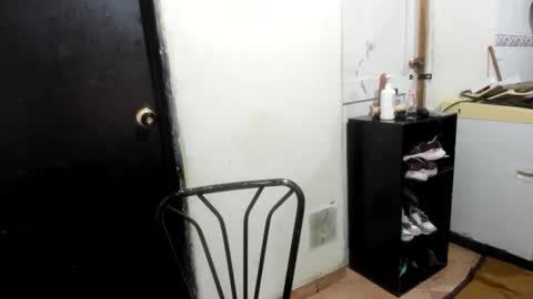 Snapshot of daphnegirlsexxy chatting on April 2026 03:15:01 AM daphnegirlsexxy online show from April 2026 03:15:01 AM