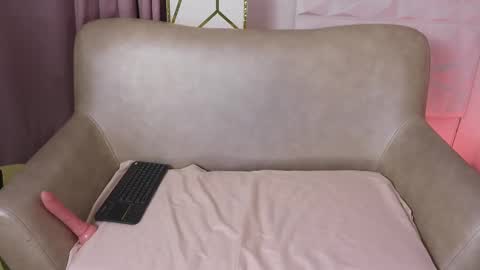 Snapshot of daphneglas chatting on February 2025 08:07:02 PM Daphne online show from February 2025 08:07:02 PM