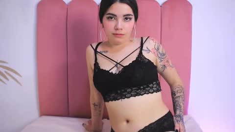 Snapshot of daphneglas chatting on February 2025 12:32:01 AM Daphne online show from February 2025 12:32:01 AM