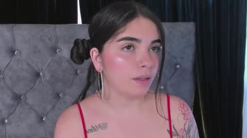 Snapshot of daphneglas chatting on November 2025 12:51:01 PM Daphne online show from November 2025 12:51:01 PM