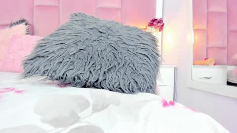 Snapshot of daphnelloyd chatting on January 2025 11:02:02 PM Daphne online show from January 2025 11:02:02 PM