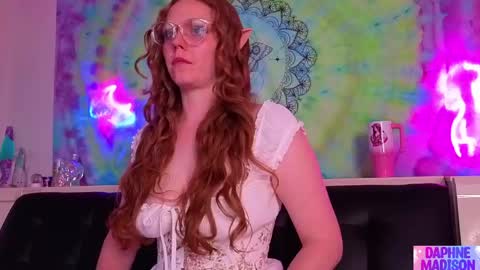 Snapshot of daphnemadison chatting on April 2026 10:23:01 PM Daphne Madison online show from April 2026 10:23:01 PM