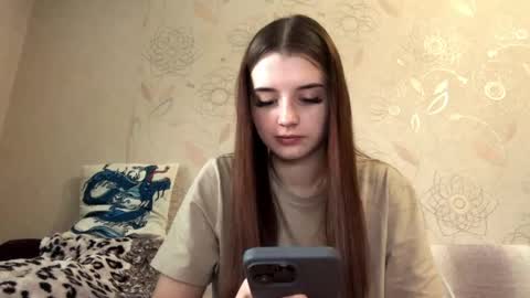 Snapshot of daphnesterlace chatting on May 2026 12:12:01 PM Emilia online show from May 2026 12:12:01 PM