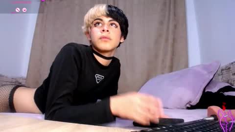 Snapshot of darasweet20 chatting on March 2026 05:44:01 AM DARA online show from March 2026 05:44:01 AM