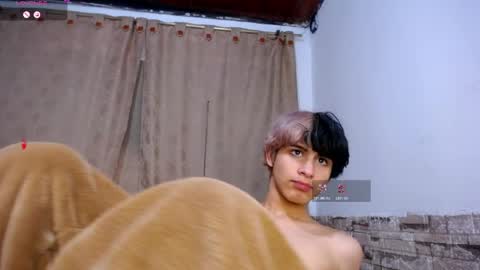 Snapshot of darasweet20 chatting on April 2026 10:21:02 PM DARA online show from April 2026 10:21:02 PM