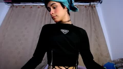 Snapshot of darasweet20 chatting on April 2026 12:00:01 AM DARA online show from April 2026 12:00:01 AM