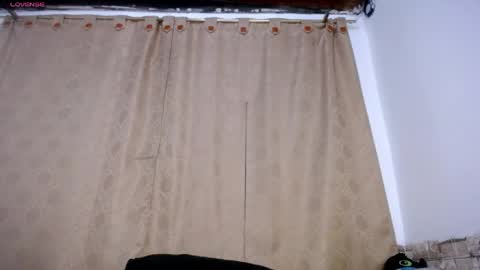 Snapshot of darasweet20 chatting on April 2026 11:50:01 PM DARA online show from April 2026 11:50:01 PM