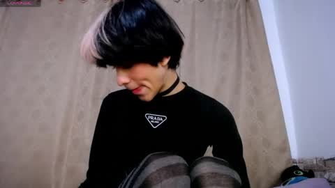 Snapshot of darasweet20 chatting on April 2026 02:04:02 AM DARA online show from April 2026 02:04:02 AM