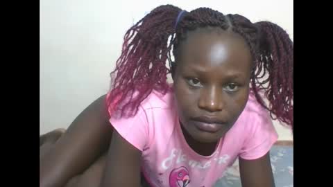 ESTHER online show from February 2025 09:51:02 AM