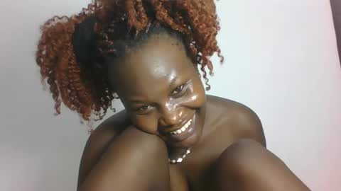 ESTHER online show from December 2025 02:02:02 PM