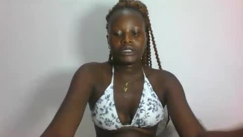 ESTHER online show from February 2026 08:01:01 PM