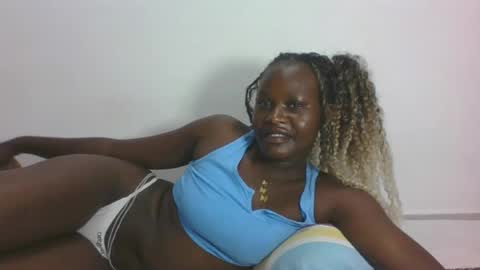 Snapshot of darberry21 chatting on July 2026 05:27:01 AM ESTHER online show from July 2026 05:27:01 AM