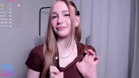 Snapshot of darbyreckard chatting on April 2026 11:37:02 PM Rina online show from April 2026 11:37:02 PM