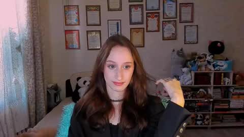 Darcy Siren online show from January 2025 07:35:02 AM