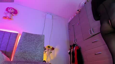 Snapshot of dariana_hot chatting on April 2026 01:52:01 PM dariana_hot online show from April 2026 01:52:01 PM