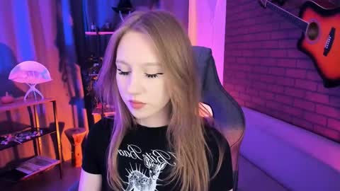 Snapshot of dariatate chatting on April 2026 11:39:02 AM Daria Tate online show from April 2026 11:39:02 AM