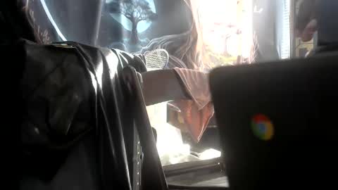 Snapshot of darichrichardson chatting on December 2024 07:14:01 PM Betty and Robert Play time online show from December 2024 07:14:01 PM