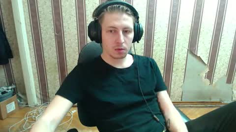 Snapshot of darienlarge chatting on October 2025 02:42:02 AM darienlarge online show from October 2025 02:42:02 AM