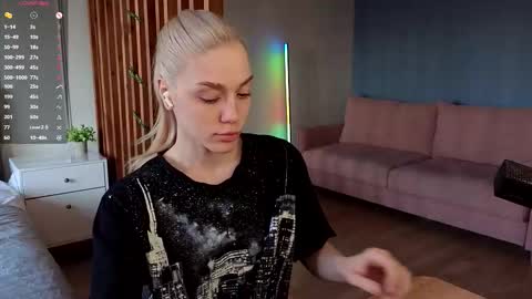 Snapshot of darilboom chatting on March 2026 04:49:01 AM darilboom online show from March 2026 04:49:01 AM