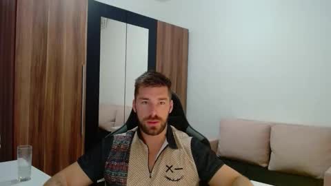 darius_94 online show from January 2026 04:50:01 AM