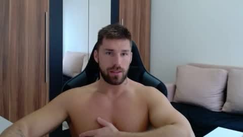 darius_94 online show from February 2026 11:25:02 AM