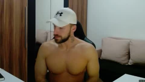 darius_94 online show from February 2026 05:14:01 AM