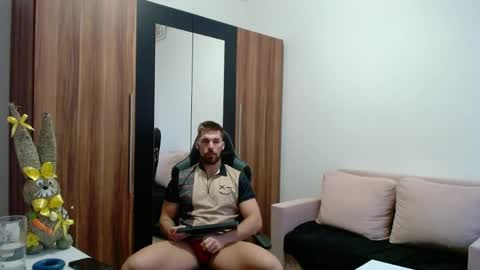 darius_94 online show from April 2026 04:46:01 AM