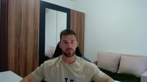 darius_94 online show from May 2026 10:55:02 AM