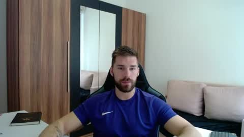 Snapshot of darius_94 chatting on June 2026 07:17:01 AM darius_94 online show from June 2026 07:17:01 AM