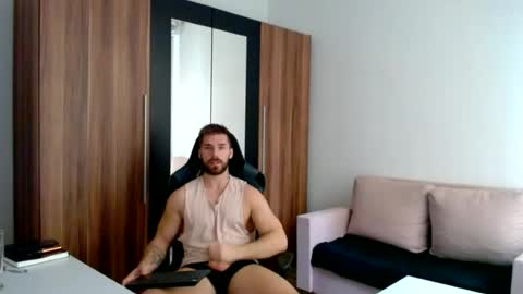 Snapshot of darius_94 chatting on June 2026 09:14:01 AM darius_94 online show from June 2026 09:14:01 AM