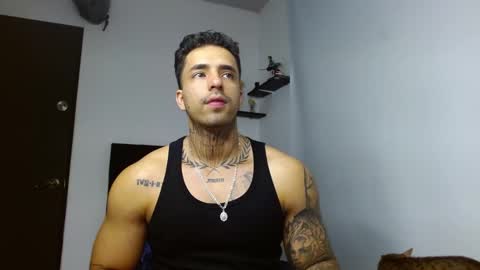 Darius Phoenix  online show from February 2026 09:31:01 PM