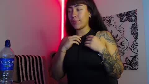 Snapshot of dark_cherry2 chatting on September 2025 06:46:02 PM Ximena online show from September 2025 06:46:02 PM