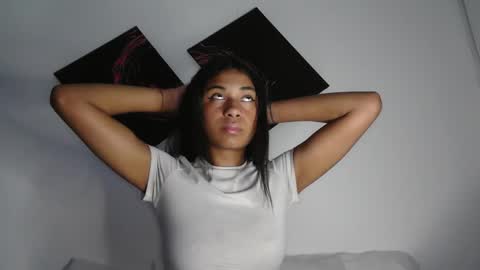 Sofia online show from November 2025 02:39:02 AM