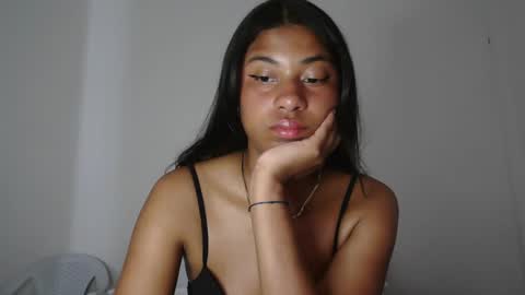 Sofia online show from February 2026 04:25:01 PM