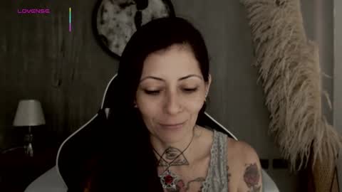 Snapshot of dark_gotica chatting on October 2025 12:36:02 PM M I K A E L A online show from October 2025 12:36:02 PM